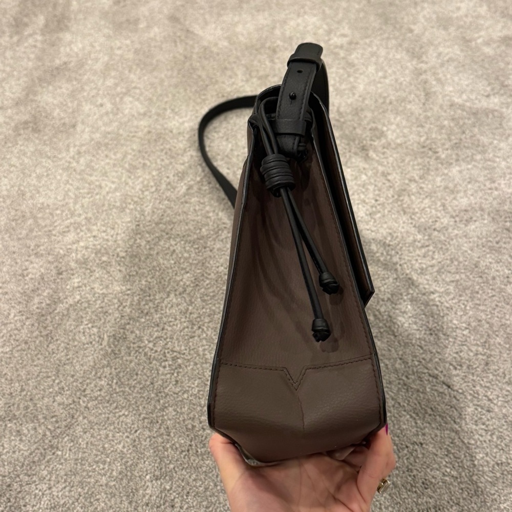 Von Holzhausen “The Handheld” Satchel Chocolate Brown and Black Trim - Picture 9 of 16